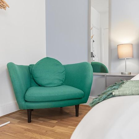 Cosy Studio Flat Moments From The Beach, Kemptown ブライトン エクステリア 写真