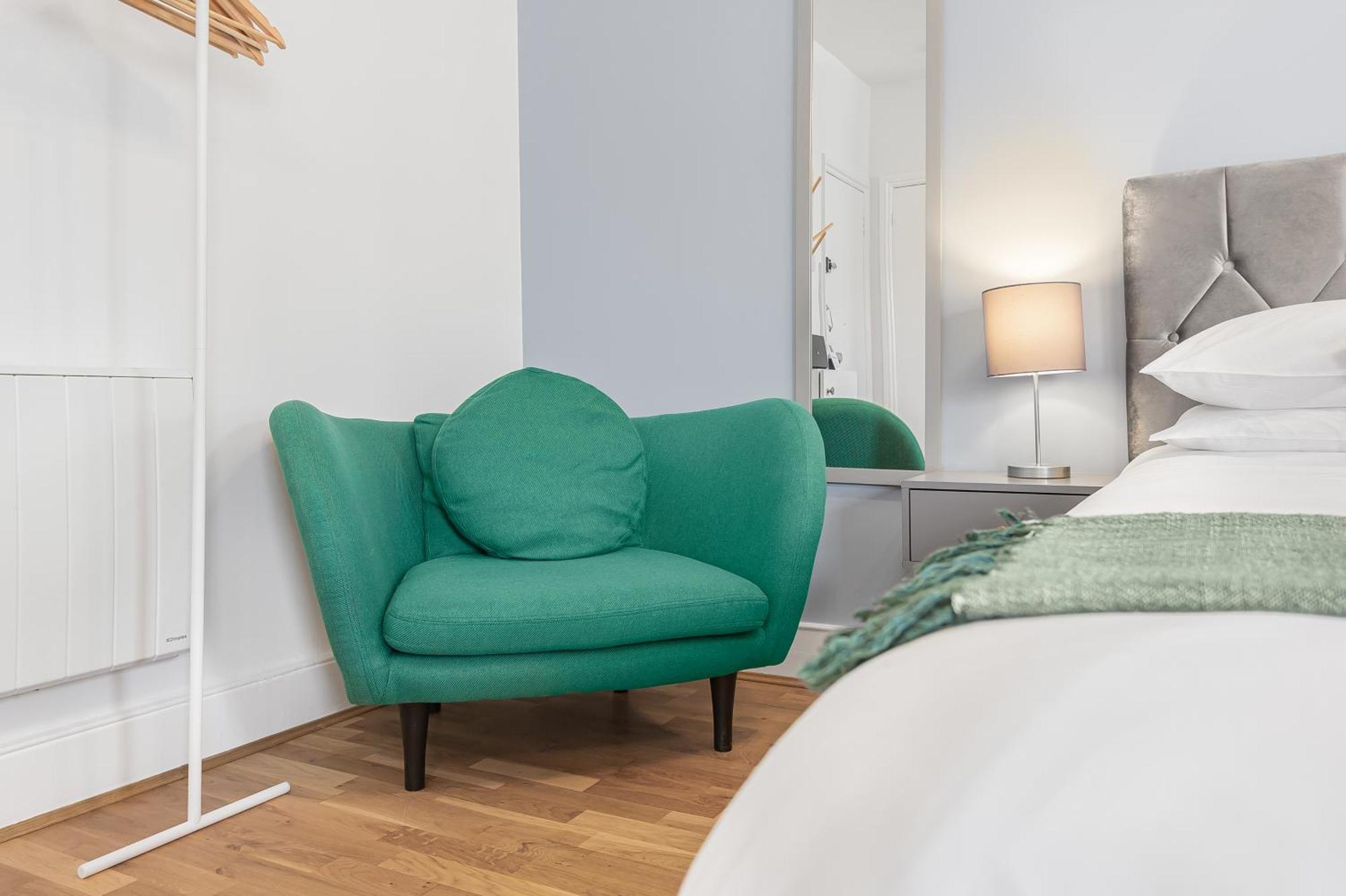 Cosy Studio Flat Moments From The Beach, Kemptown ブライトン エクステリア 写真