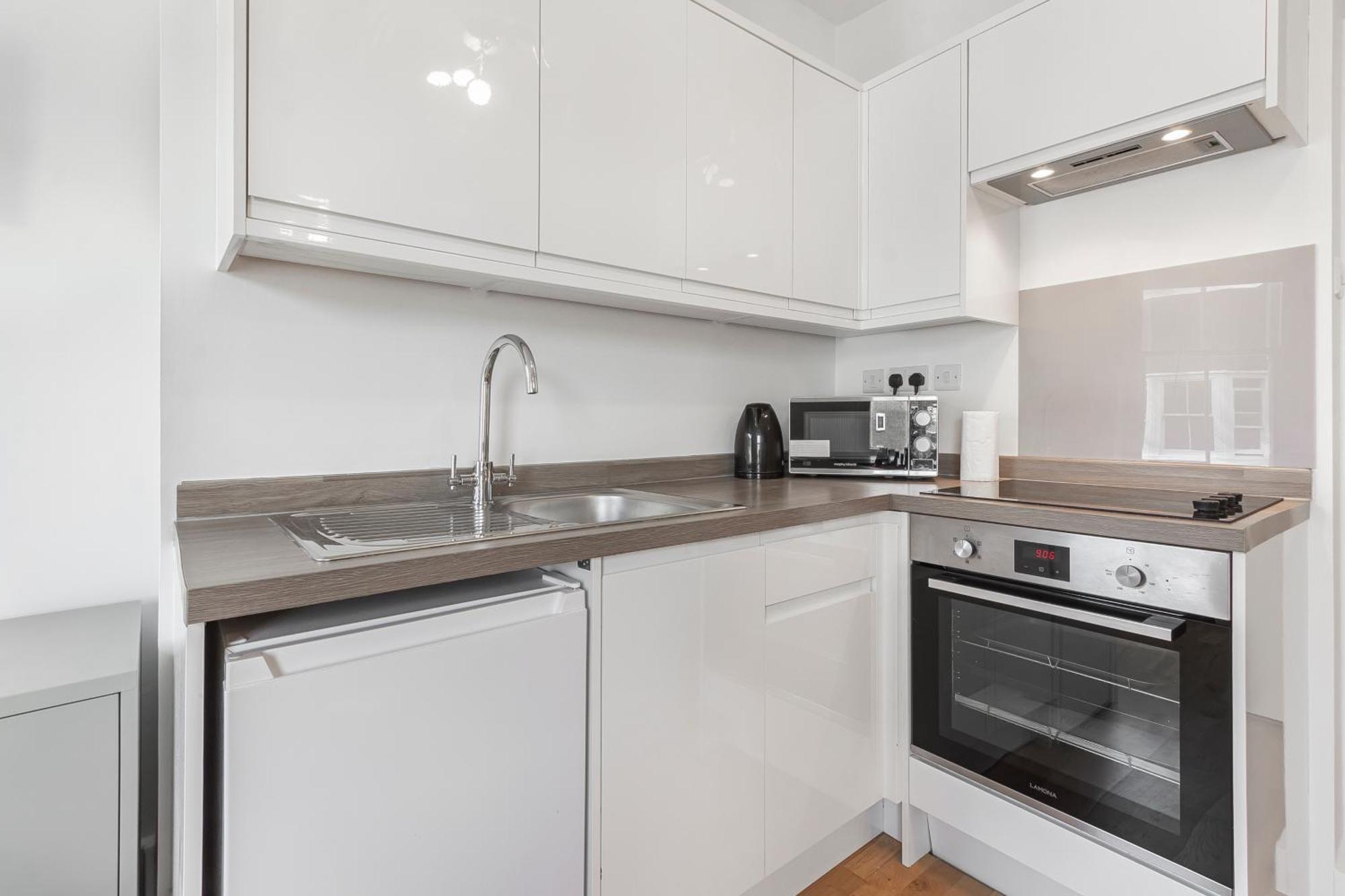 Cosy Studio Flat Moments From The Beach, Kemptown ブライトン エクステリア 写真