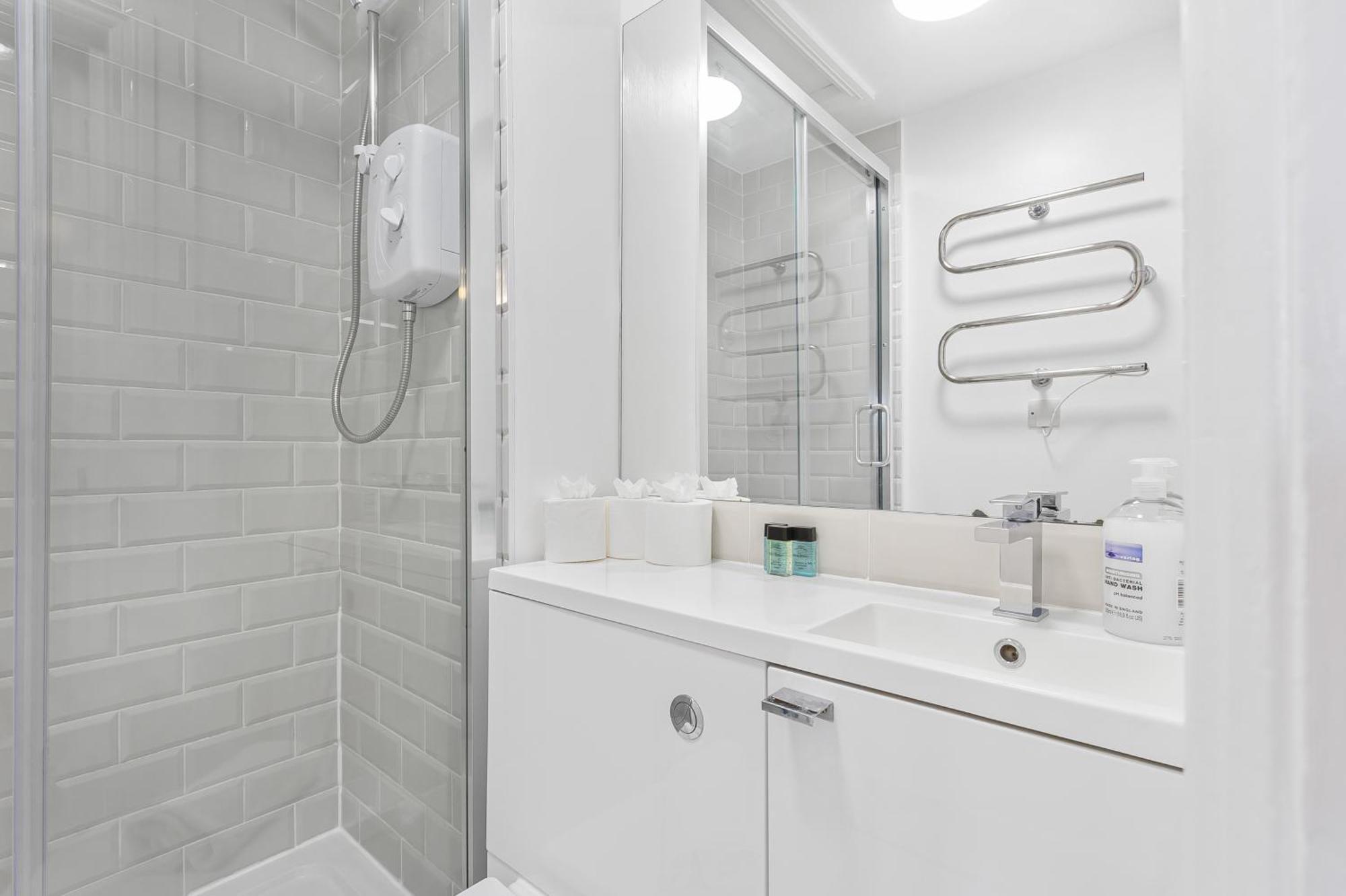 Cosy Studio Flat Moments From The Beach, Kemptown ブライトン エクステリア 写真
